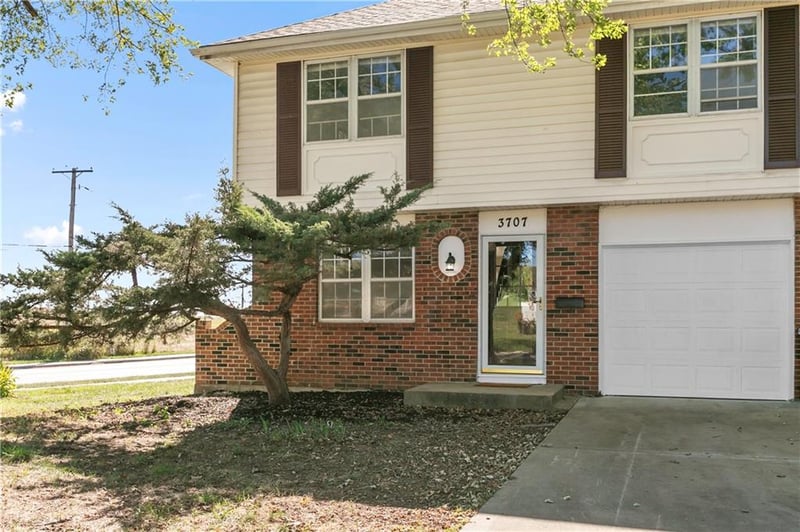 3707 67th Ter, Kansas City, MO 64119