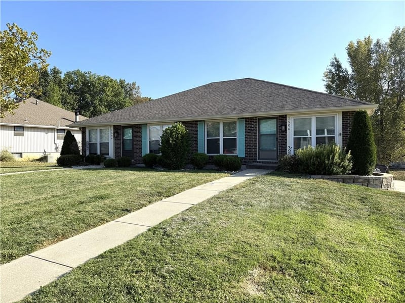 1504-06 Sunset St, Blue Springs, MO 64015