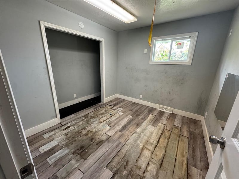 7123 106th Ter, Kansas City, MO 64134