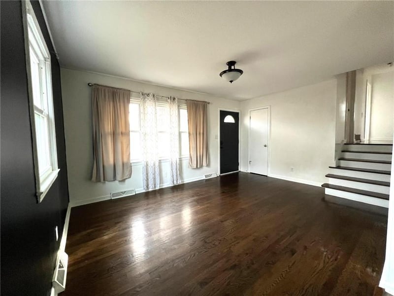 4204 Mccoy St, Independence, MO 64055