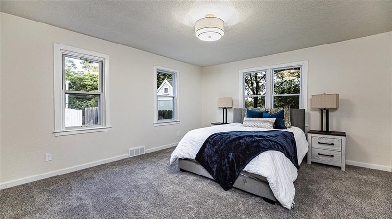 8340 Riggs St, Overland Park, KS 66212