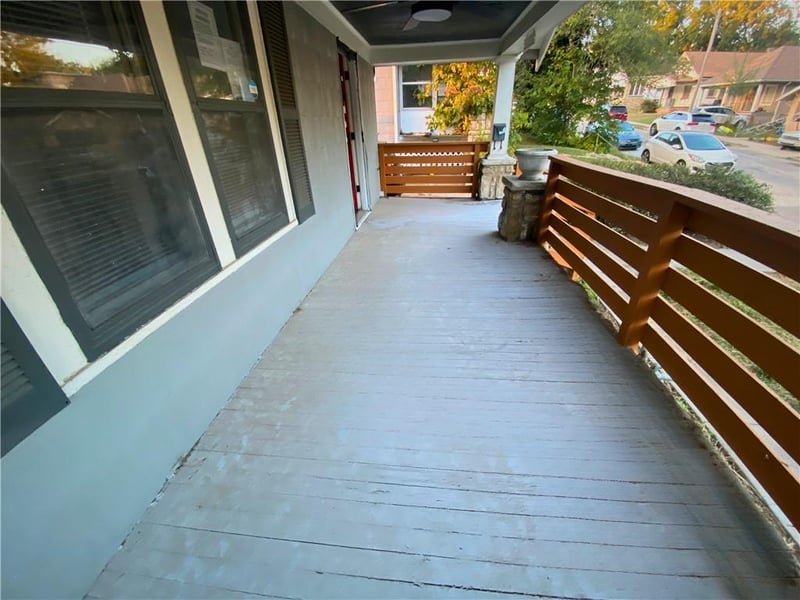 4520 Chestnut Ave, Kansas City, MO 64130