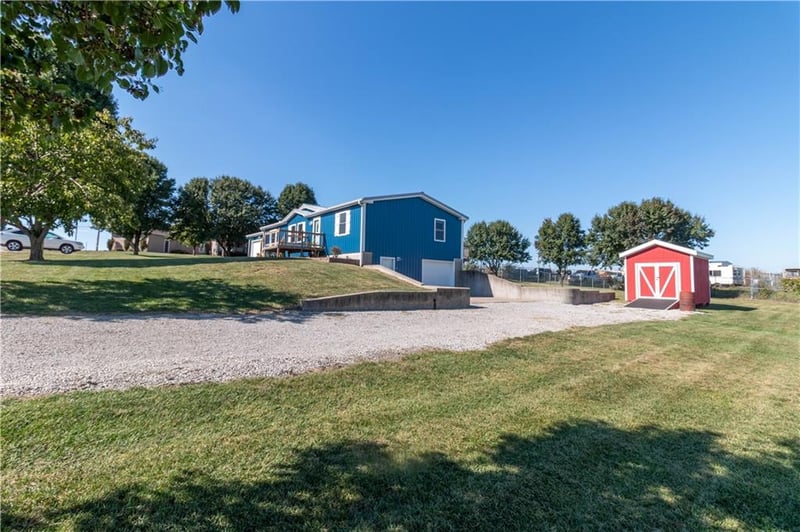 710 Groom St, Stewartsville, MO 64490