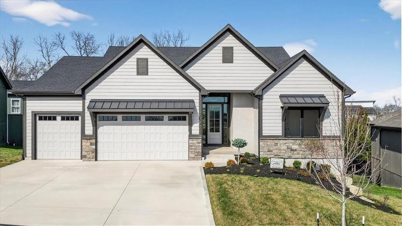 22428 90th Ter, Lenexa, KS 66227