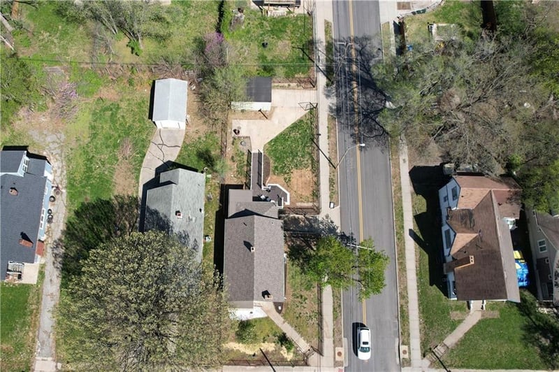 5043 Michigan Ave, Kansas City, MO 64130