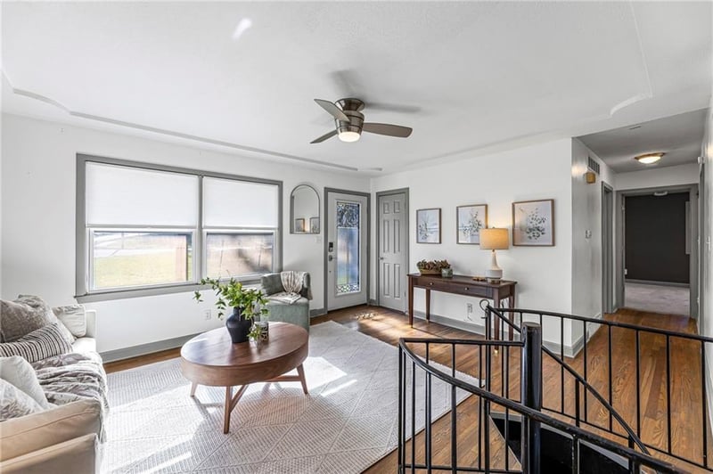 220 E 132nd St, Kansas City, MO 64145