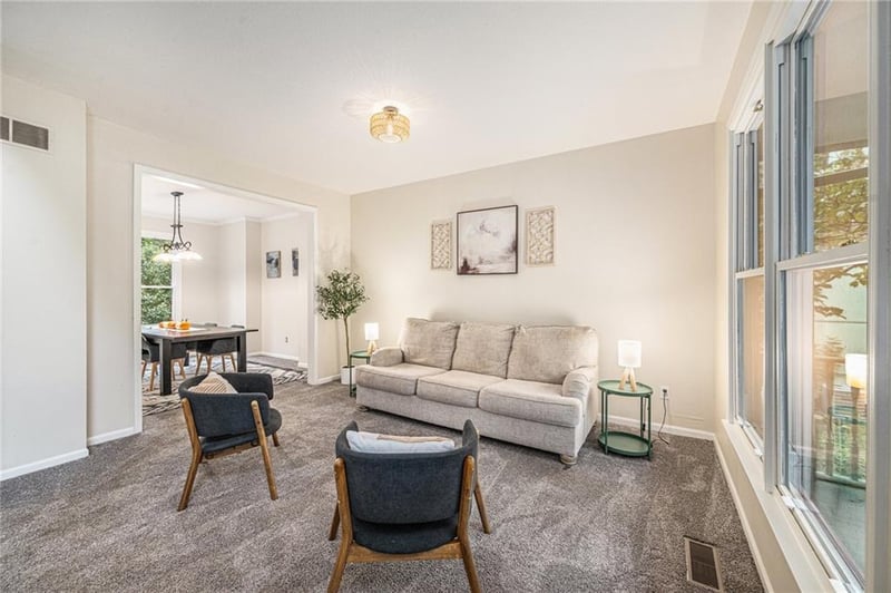 17005 43rd Ter, Independence, MO 64055