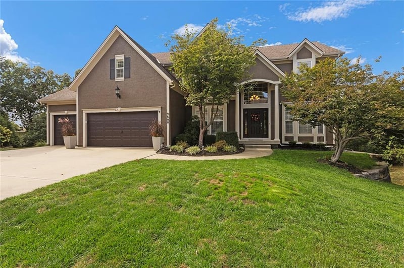 9600 Dodgion Ct, Kansas City, MO 64139