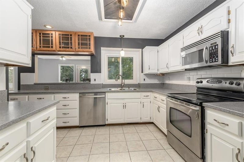 4214 78th St, Kansas City, MO 64151