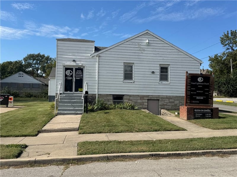 1300 Askew Ave, Kansas City, MO 64127