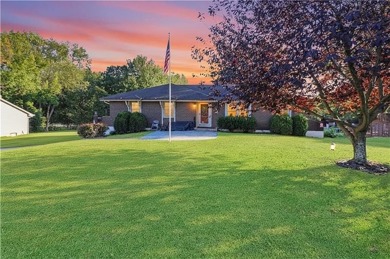 26 360th Rd, Warrensburg, MO 64093