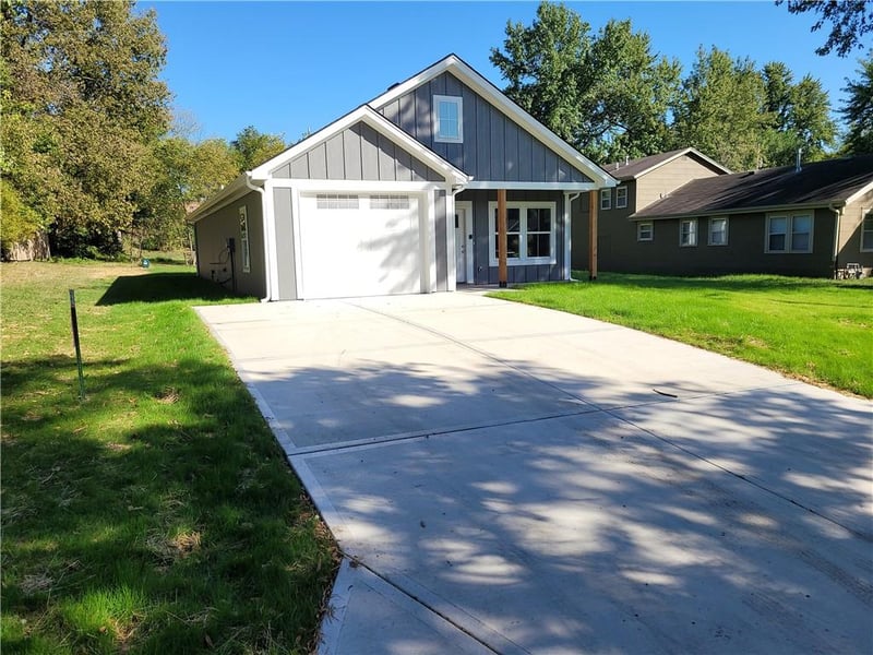 1715 Hardy Ave, Independence, MO 64052