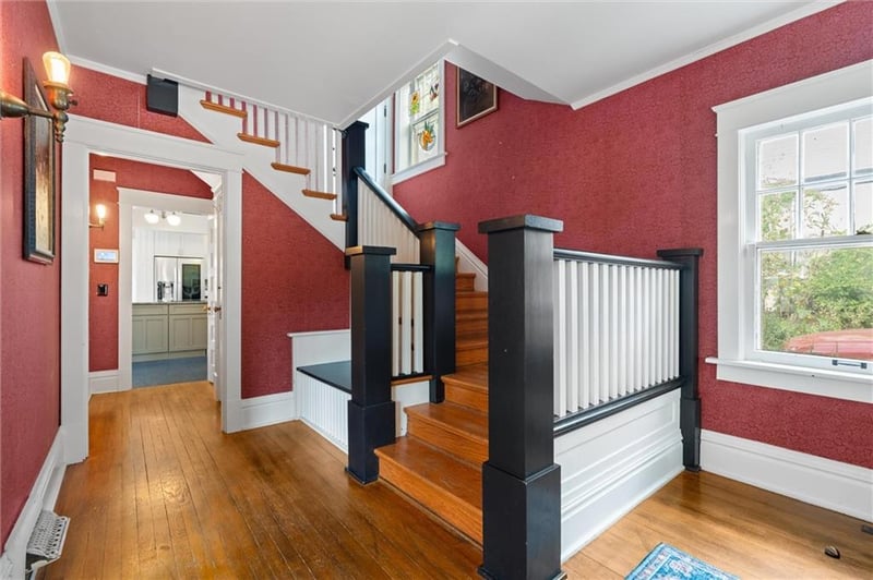 3612 Charlotte St, Kansas City, MO 64109