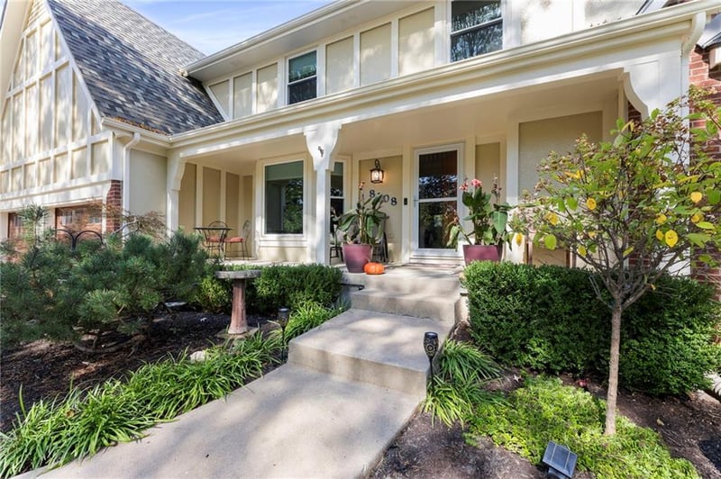 8108 98th Ter, Overland Park, KS 66212