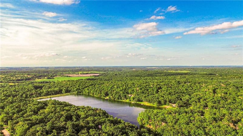 133 - 134 Greentree Rg, Mound City, KS 66056