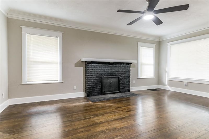 2837 Parkwood Blvd, Kansas City, KS 66104