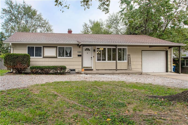 8803 Manchester Ave, Kansas City, MO 64138