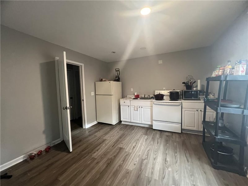 3012 College Ave, Kansas City, MO 64128