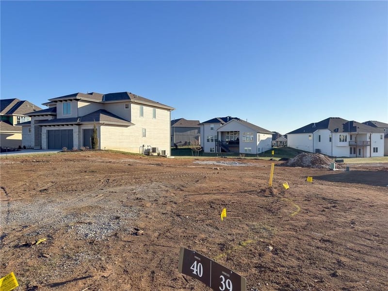 21925 99th Ter, Lenexa, KS 66220