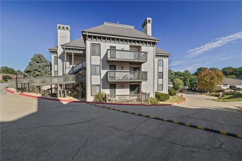 301 Partridge Ave #K, Independence, MO 64055