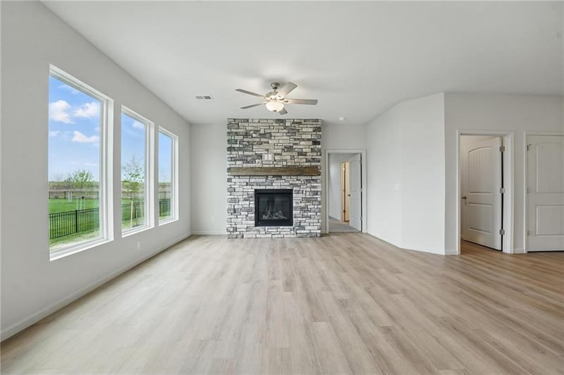 120 Mulberry Ct, Blue Springs, MO 64014