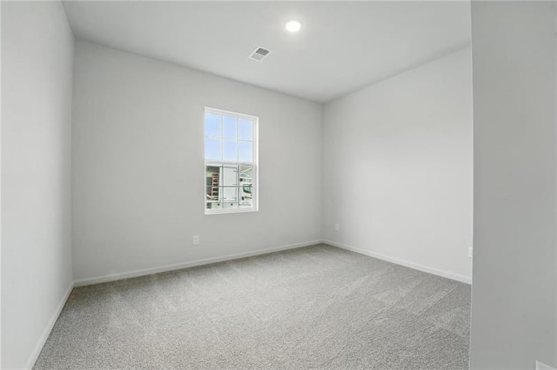 409 Redbud Ct, Blue Springs, MO 64014