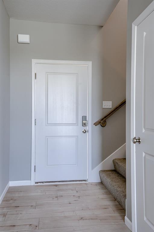 121 Mulberry Ct, Blue Springs, MO 64014