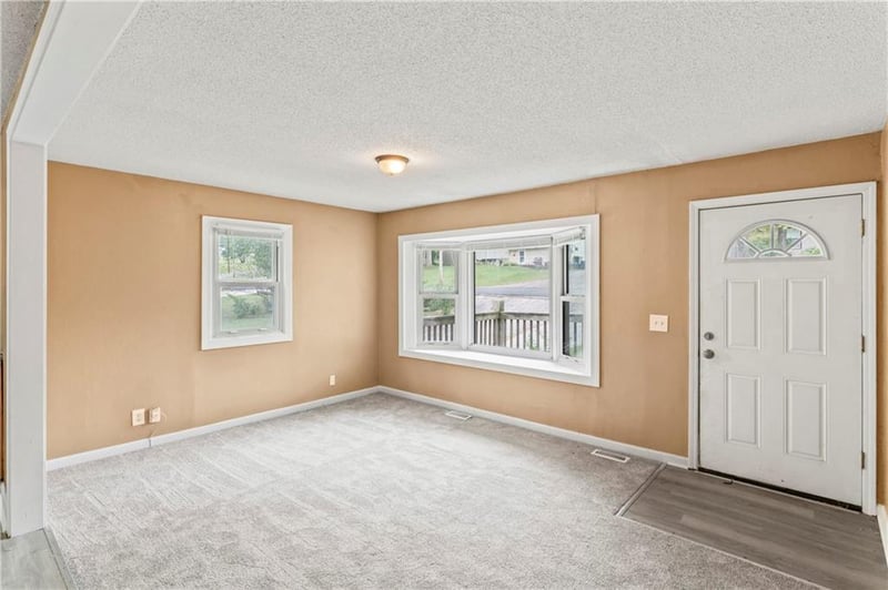 5239 Bristol Ave, Kansas City, MO 64119