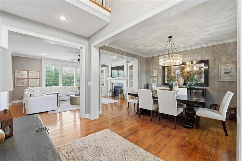 15816 Hayes St, Overland Park, KS 66221