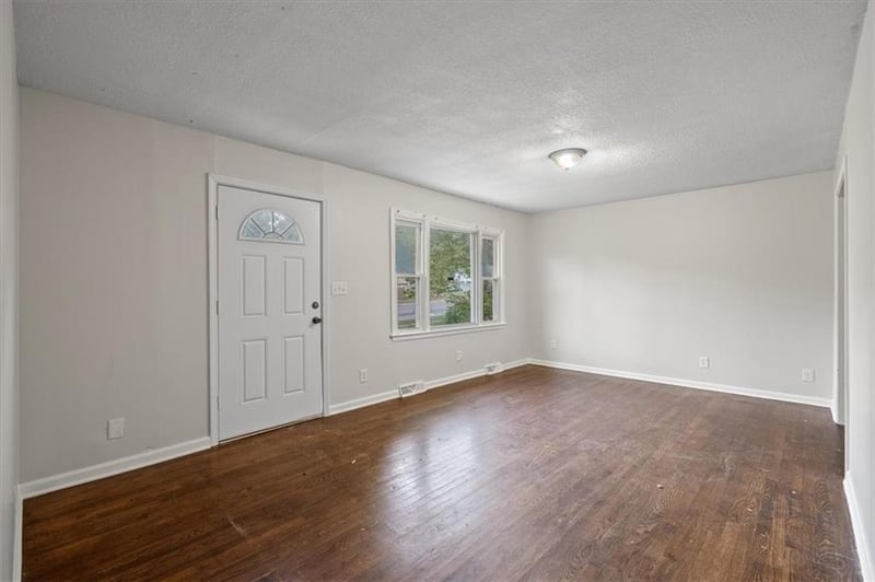 9815 James A Reed Rd, Kansas City, MO 64134