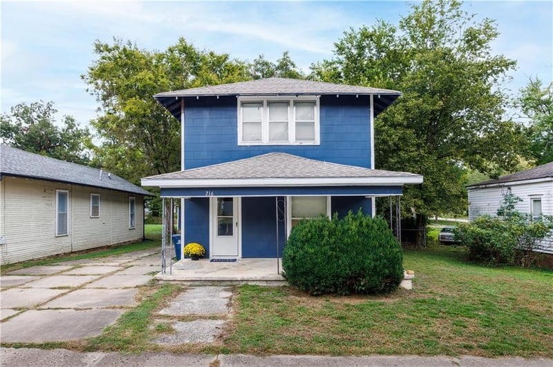 216 14th St, Independence, KS 67301