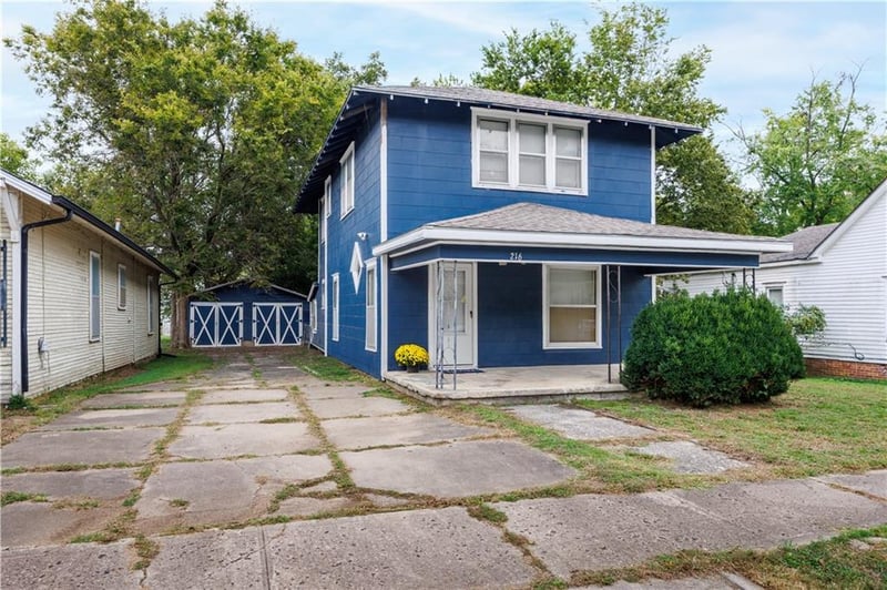216 14th St, Independence, KS 67301