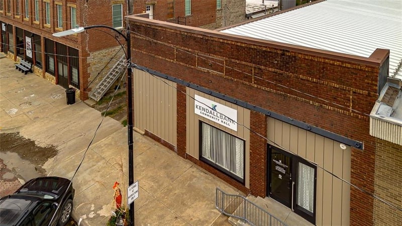 408 Broadway St, Valley Falls, KS 66088