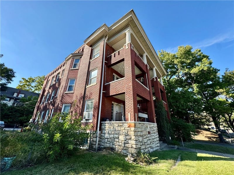 4200 Harrison St, Kansas City, MO 64110