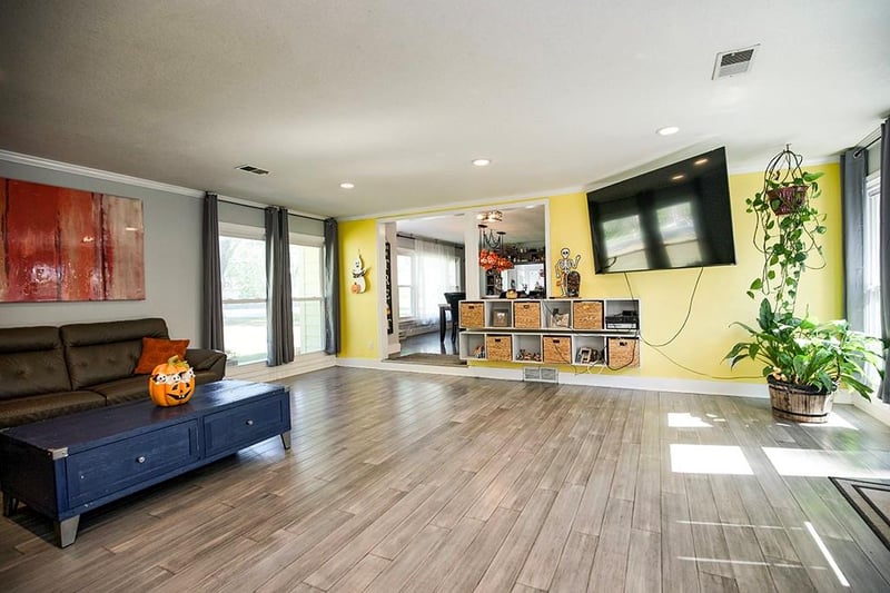 2633 Langsford Rd, Lee's Summit, MO 64063