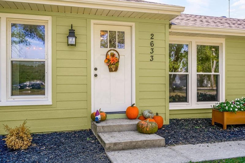 2633 Langsford Rd, Lee's Summit, MO 64063