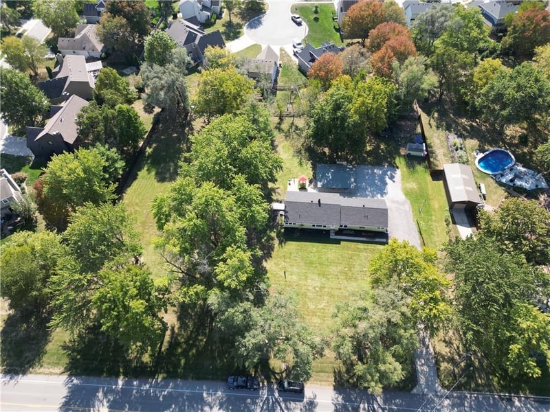 2633 Langsford Rd, Lee's Summit, MO 64063