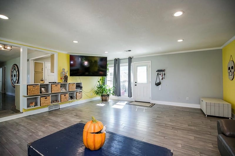 2633 Langsford Rd, Lee's Summit, MO 64063