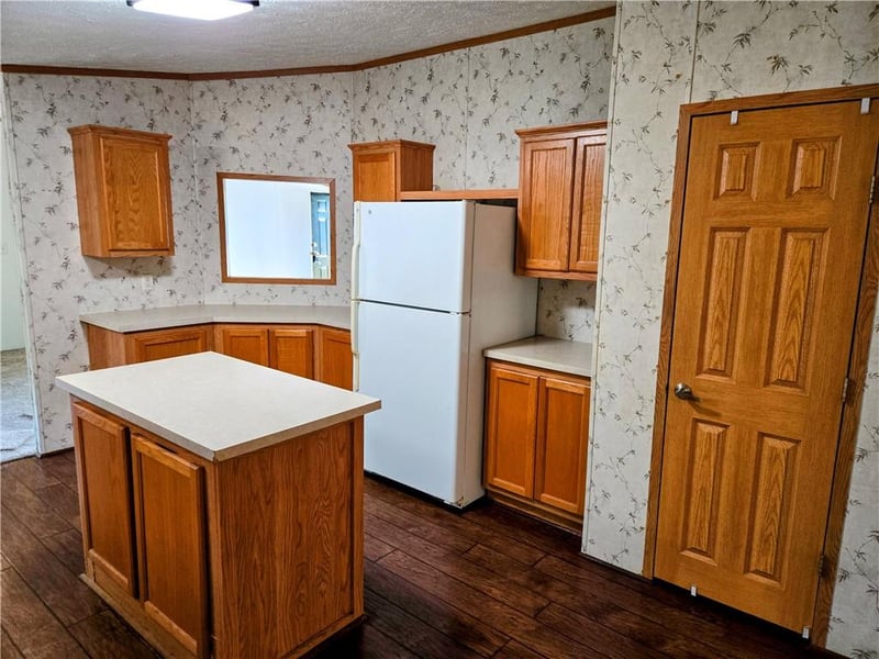 9 190th Rd, Warrensburg, MO 64093
