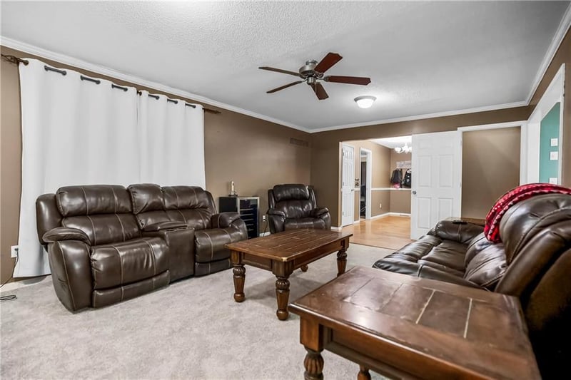 15855 Gardner West Rd, Gardner, KS 66030