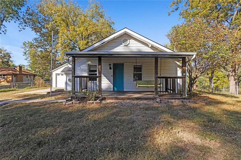 6924 56th St, Kansas City, MO 64119