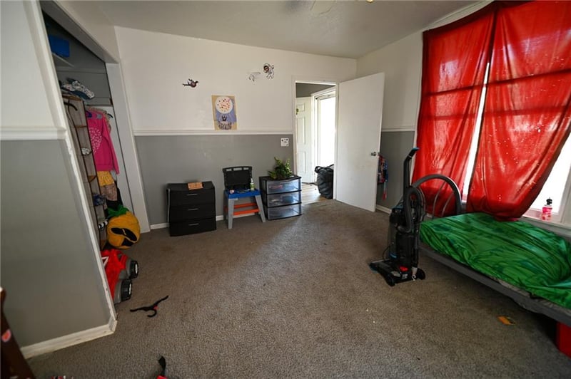 804 Main St, Nevada, MO 64772