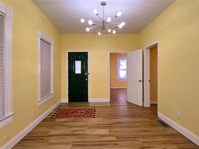 115 Brooklyn Ave, Kansas City, MO 64124