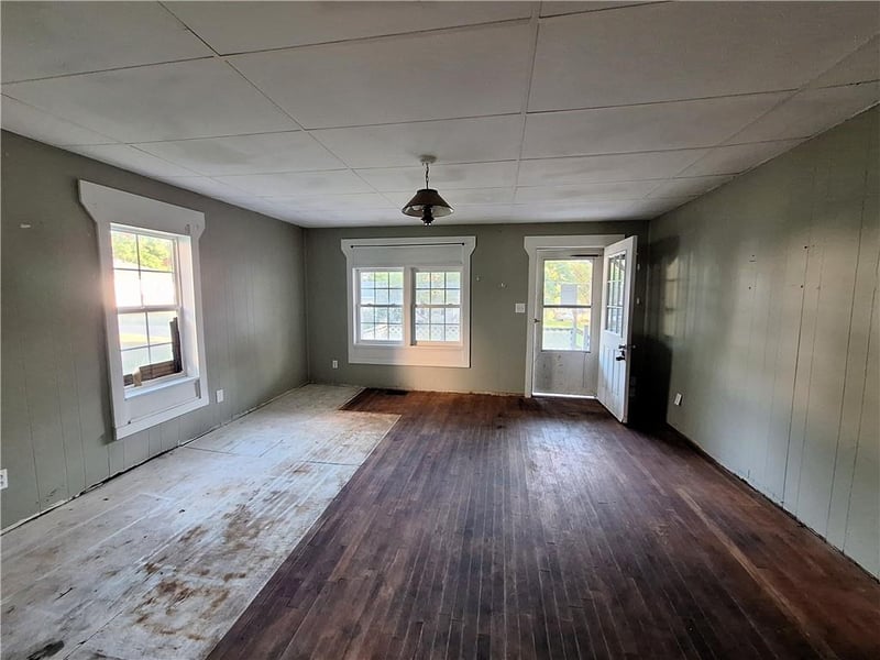 612 5th St, Carrollton, MO 64633