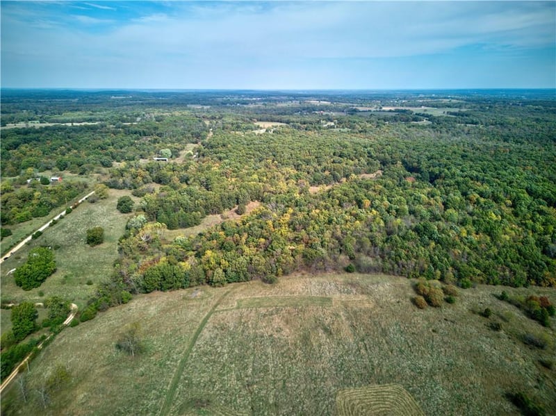 11705 2395 Rd, Dunnegan, MO 65640