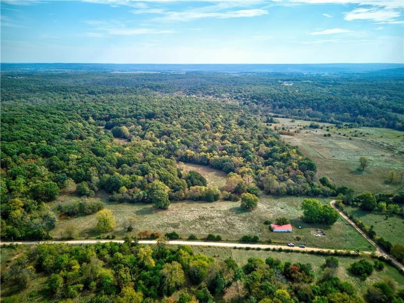 11705 2395 Rd, Dunnegan, MO 65640