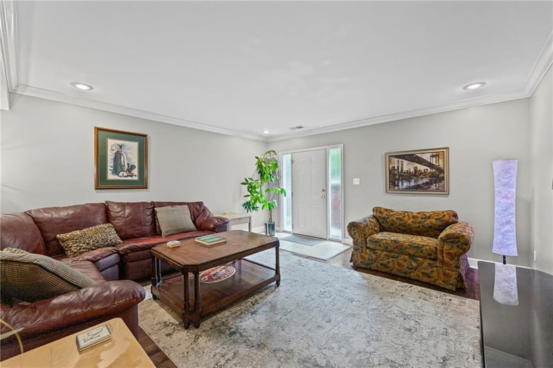 536 10th St, Kansas City, MO 64105