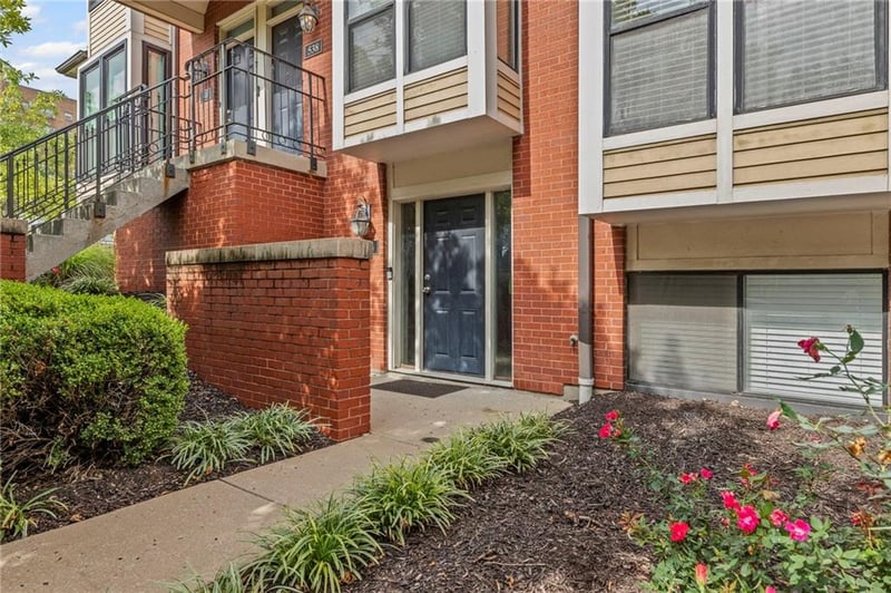 536 10th St, Kansas City, MO 64105