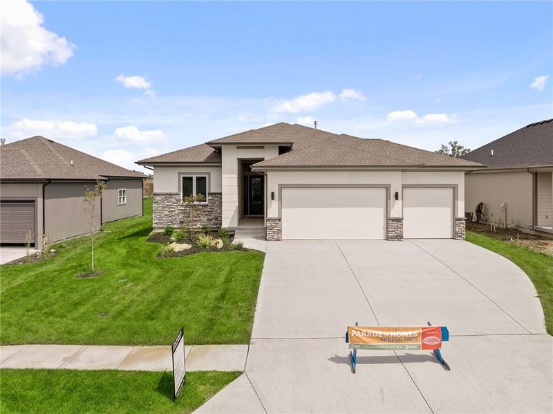 14163 Houston St, Olathe, KS 66061