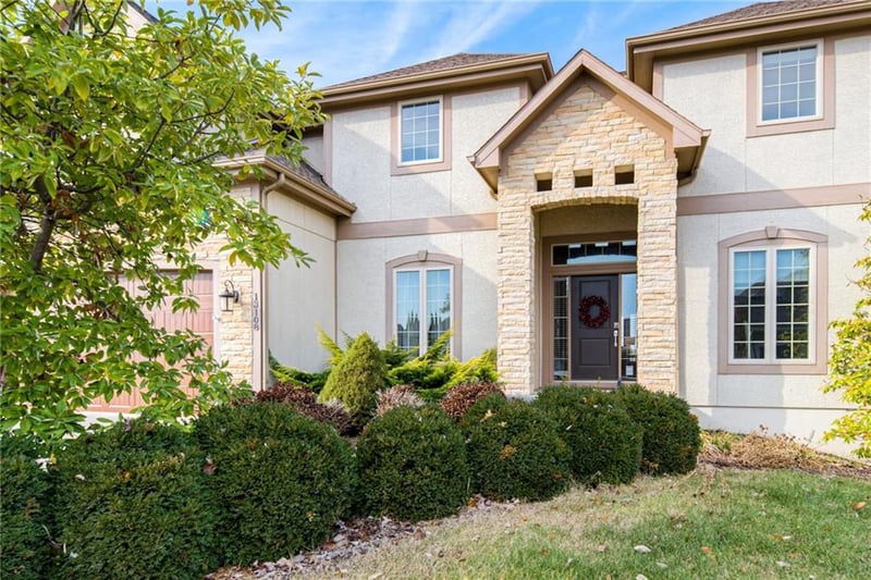 13108 171st St, Overland Park, KS 66221